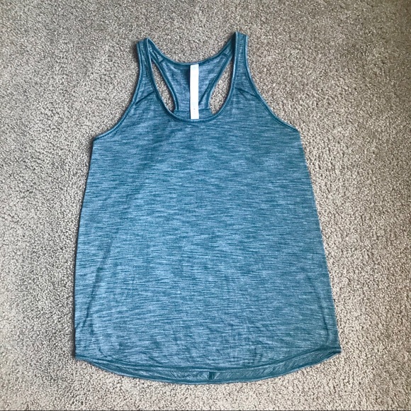 Lululemon Essential Tank Sz 8 - Picture 5 of 8